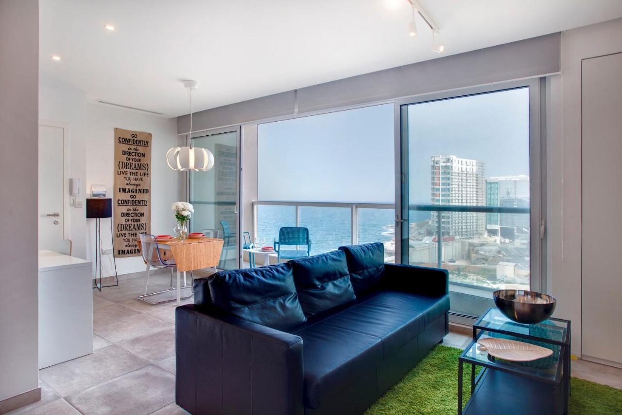 Modern Seaview Apartment In A Prime Location Sliema Exterior photo